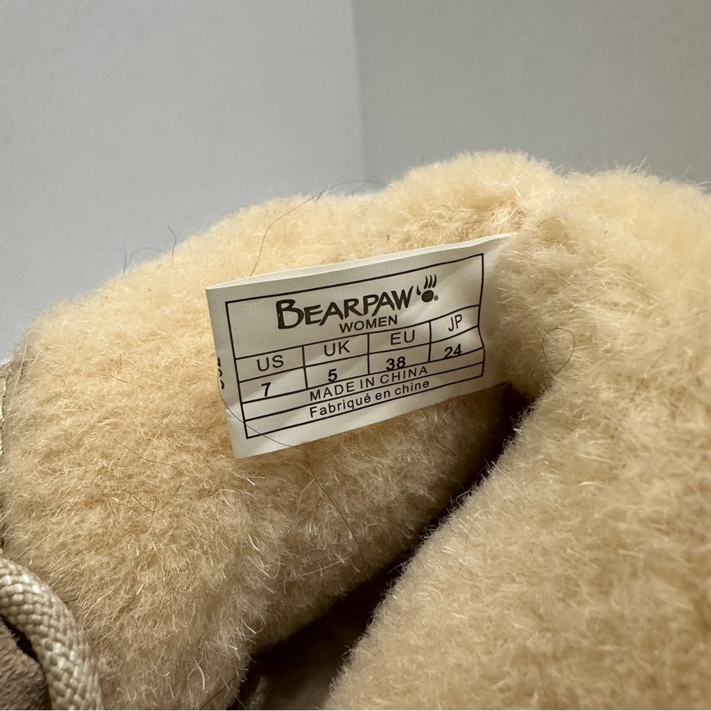 BEARPAW Alicia Suede Lace-Up Boot US 7 Women's Block Heels Boots - Picture 6 of 6